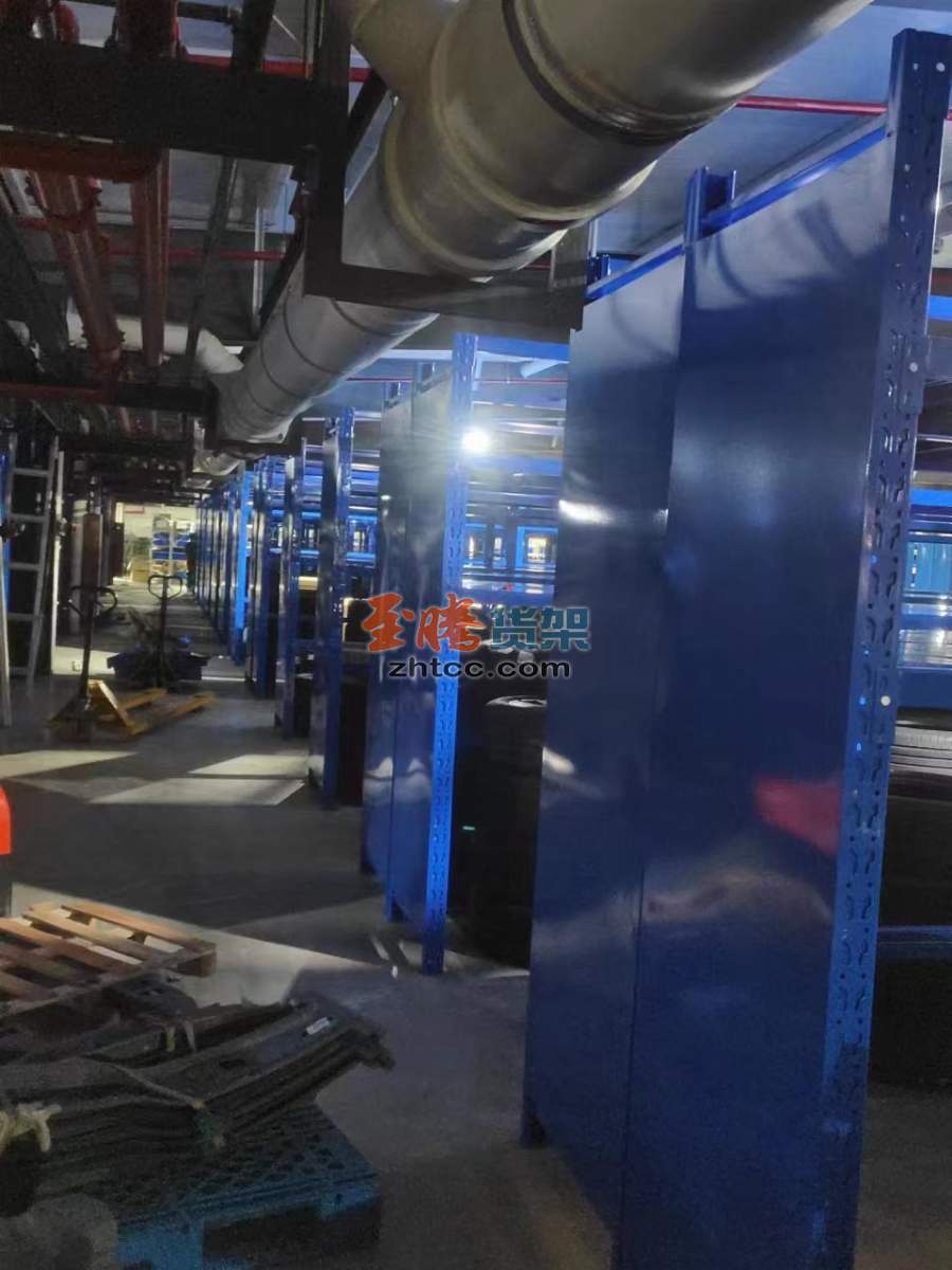 中型貨架帶側板